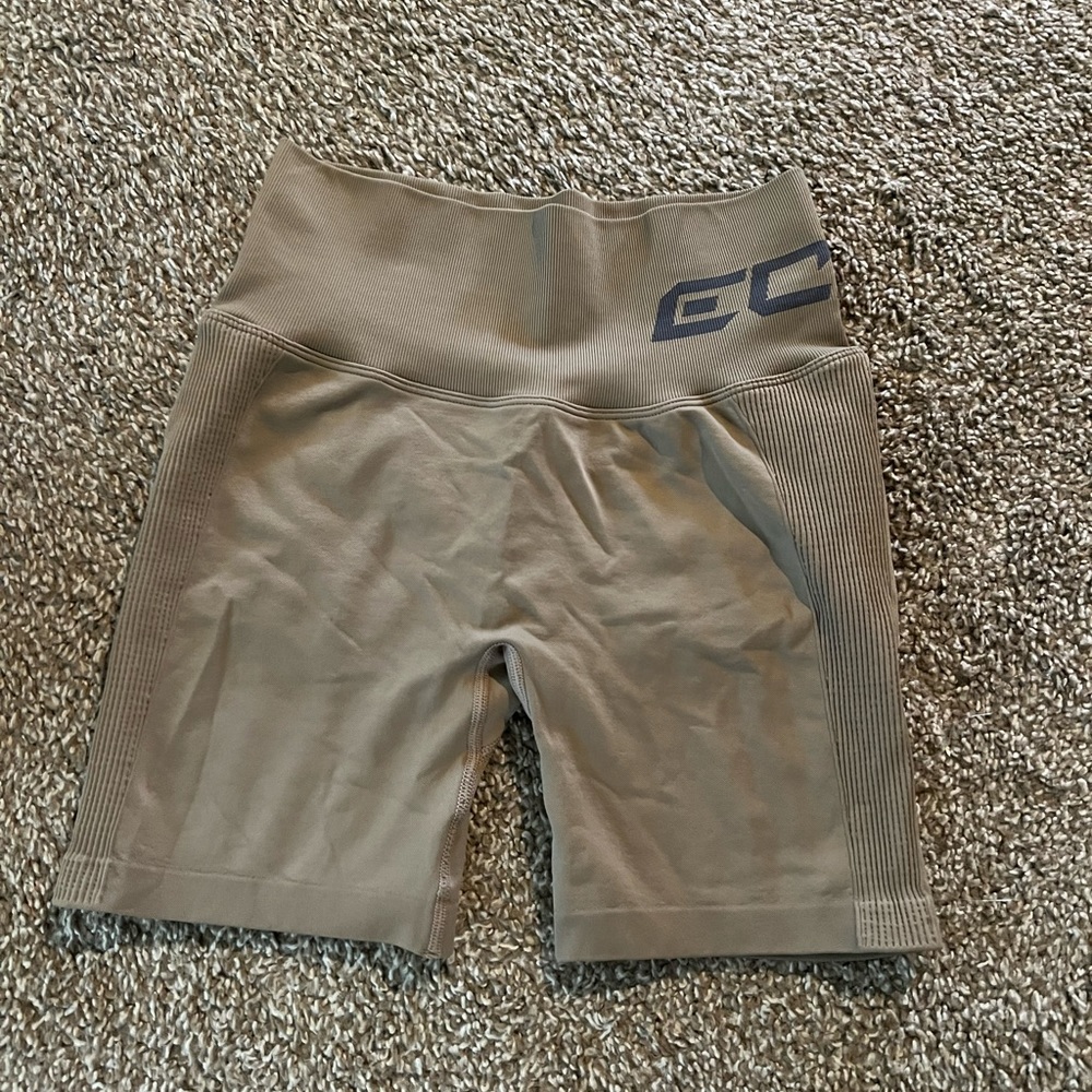 Echt scrunch shorts
